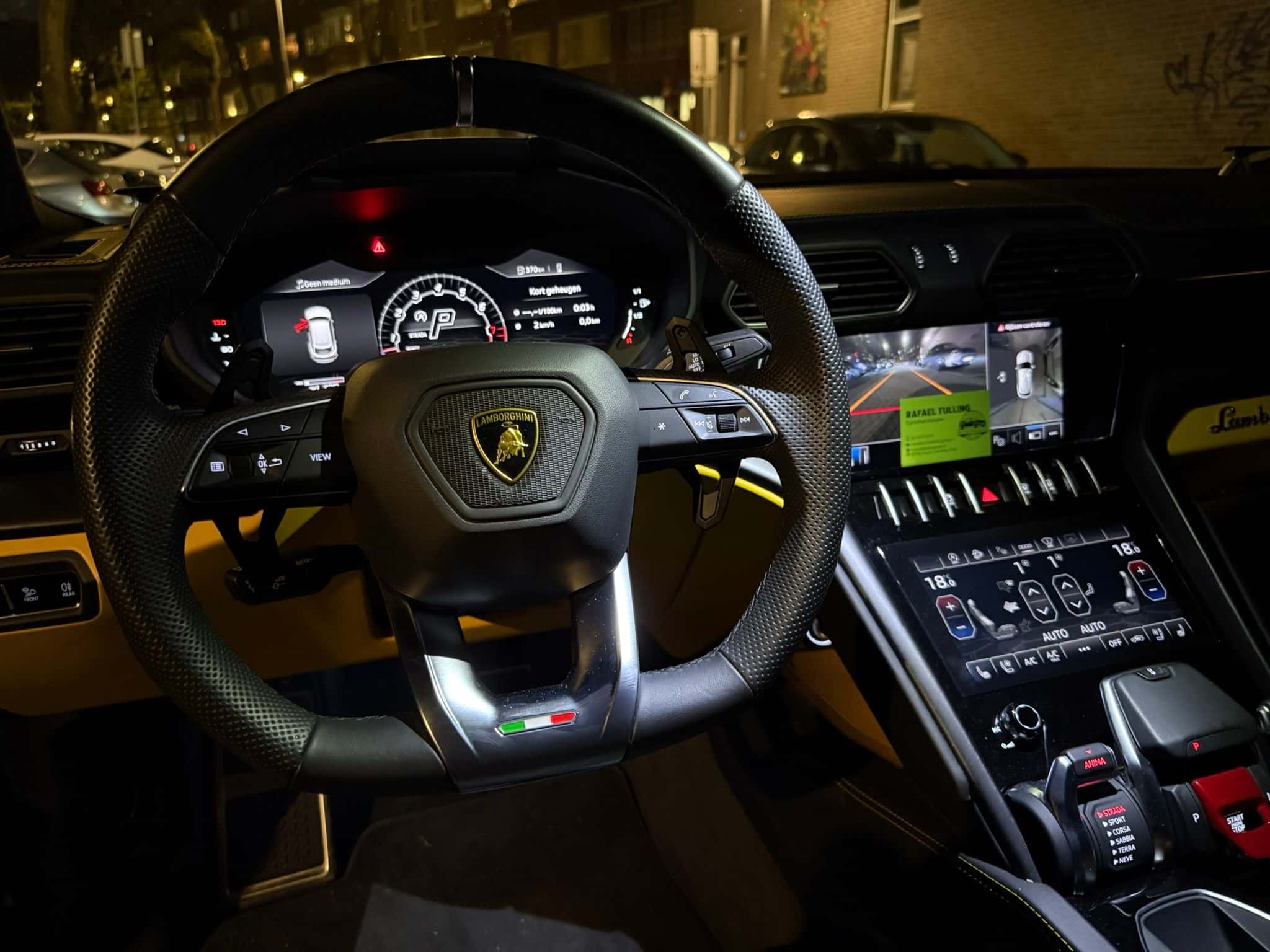 lamborghini urus